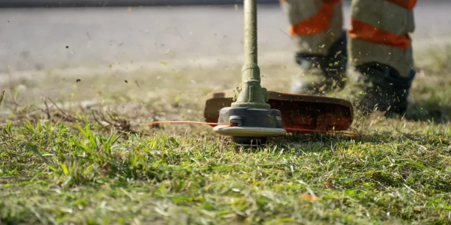 How Often Should Commercial Lawns Be Mowed in Houston?